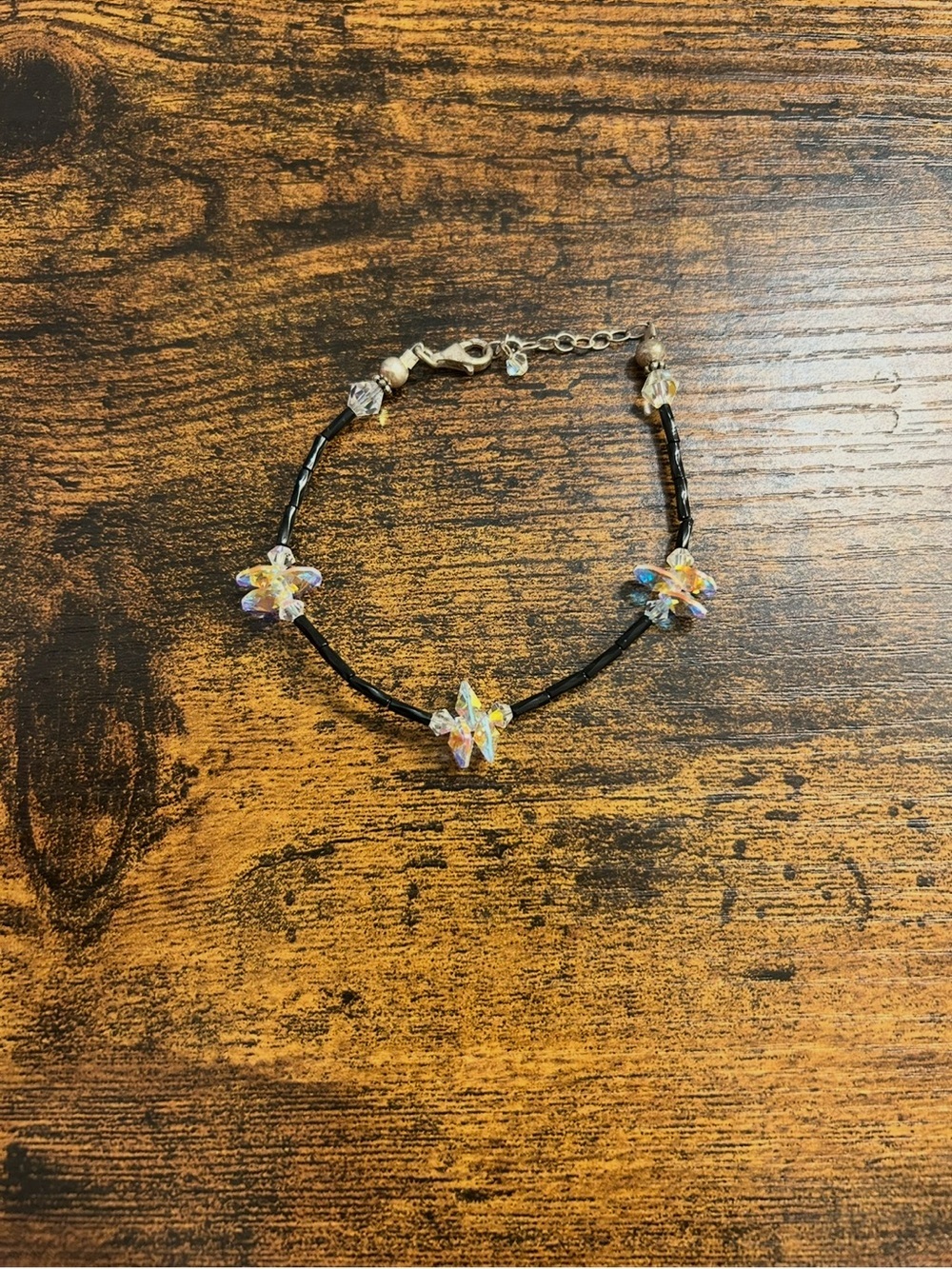 Kendra Scott Black and Iridescent Floral Necklace Set - Picture 4 of 10